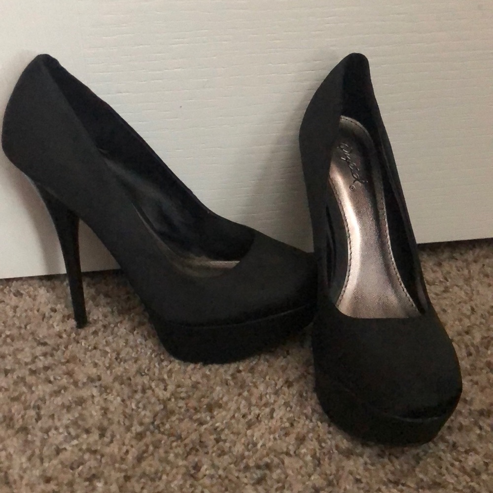 Shoe